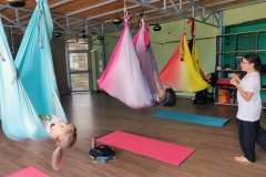 aerial-yoga-classes-2